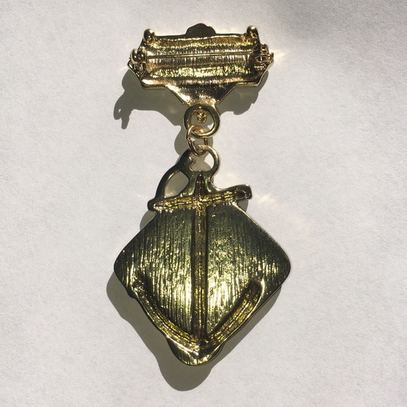 ModCloth SOS Brooch red blue anchor pin gold tone - Picture 2 of 4